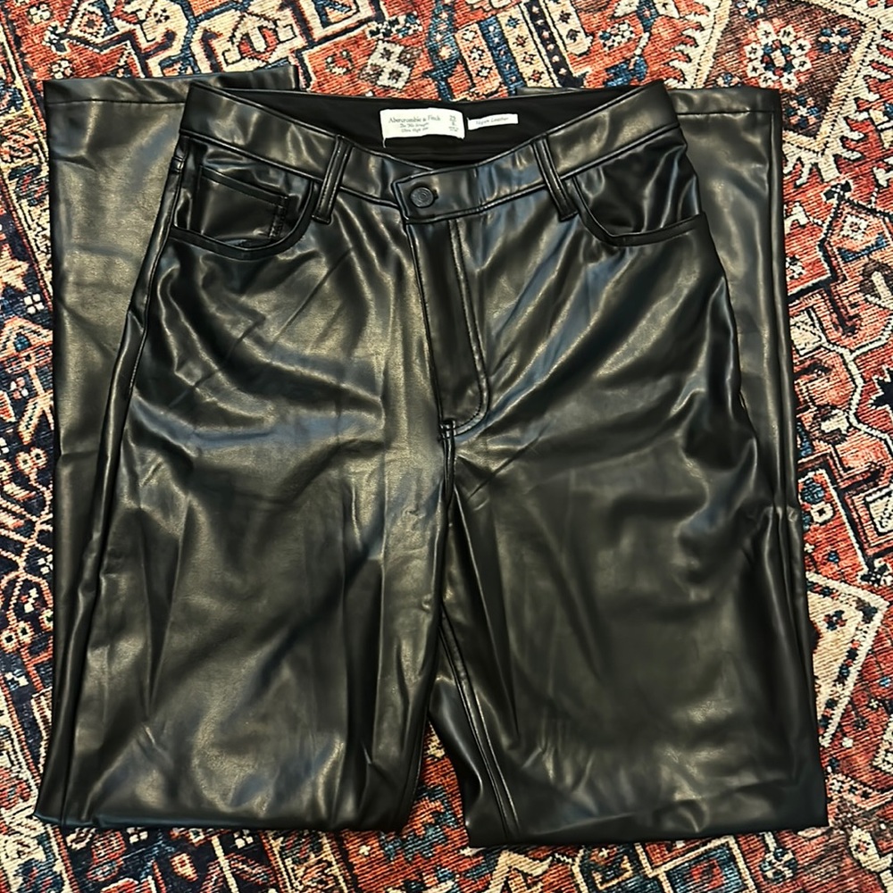 Abercrombie & Fitch 90s Straight Ultra High Rise Vegan Leather Pants